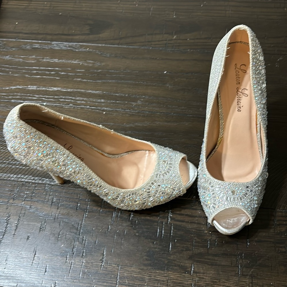 Lauren Lorraine Elissa 2 silver peep toe stiletto size 8 1/2
